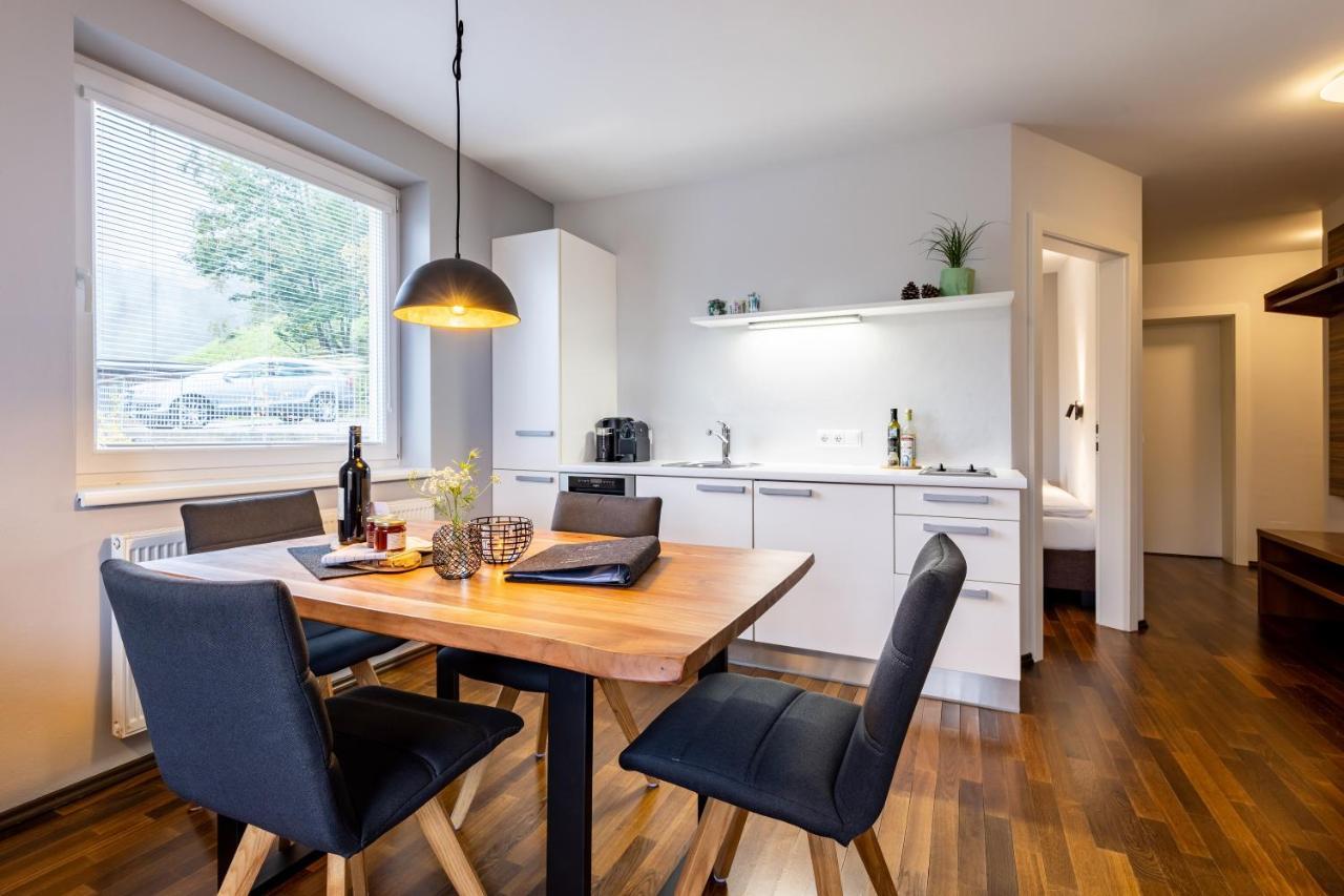Der Sonnberg Alpinlodges - Apartments Mit Seeblick, Privater Sauna Und Self Check-In Zell am See Exterior foto